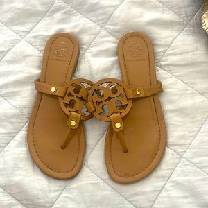 TORY BURCH NUDE SIZE 7